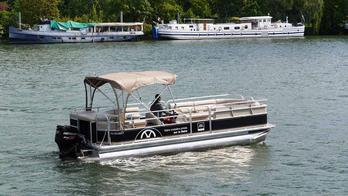 Croisière privée à Paris en petit comité sur la Seine