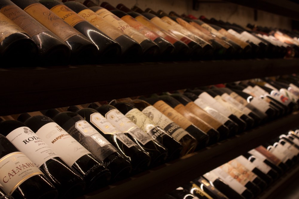 Dégustation de vin et rooftop party à Barcelone