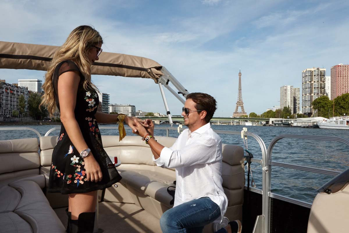 Croisière privée à Paris en petit comité sur la Seine