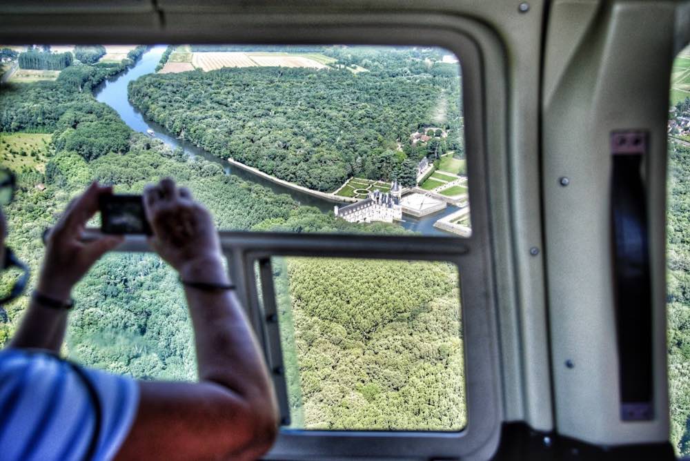 Vol en hélicoptère au départ de l'aéroport de Tours - au-dessus des Châteaux de la Loire