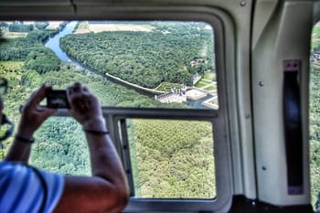 Vol en hélicoptère au départ de l'aéroport de Tours - au-dessus des Châteaux de la Loire