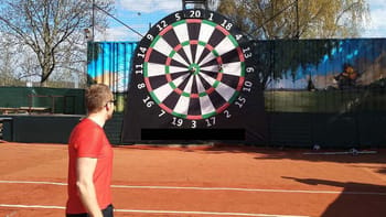 Multi-activité à Prague - fléchette, beer pong, babyfoot humain
