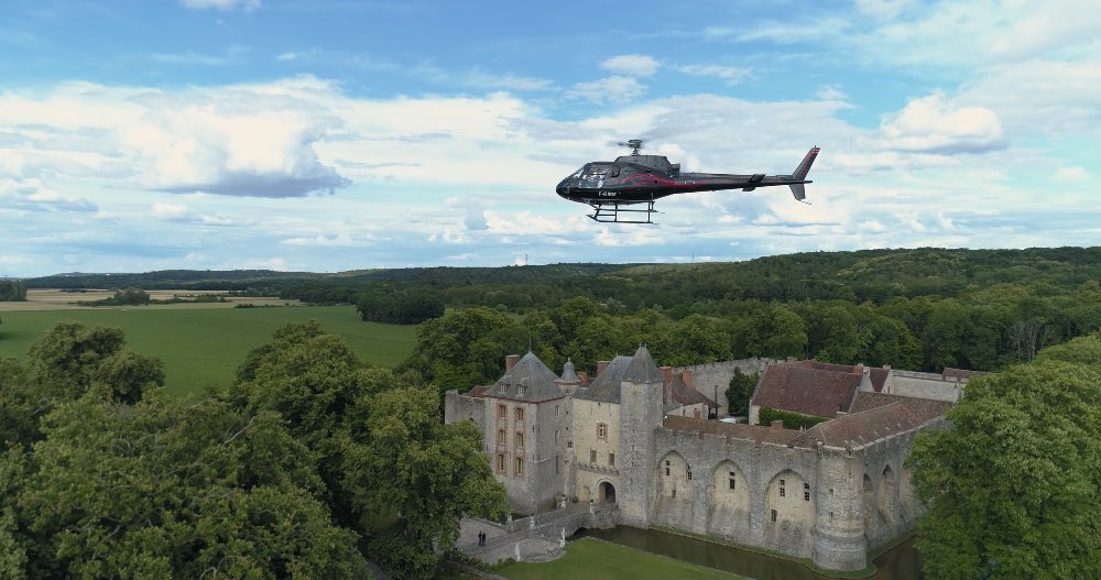 Initiation au pilotage d'un hélicoptère à Cerny dans l'Essonne