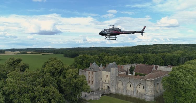 Initiation au pilotage d'un hélicoptère à Cerny dans l'Essonne