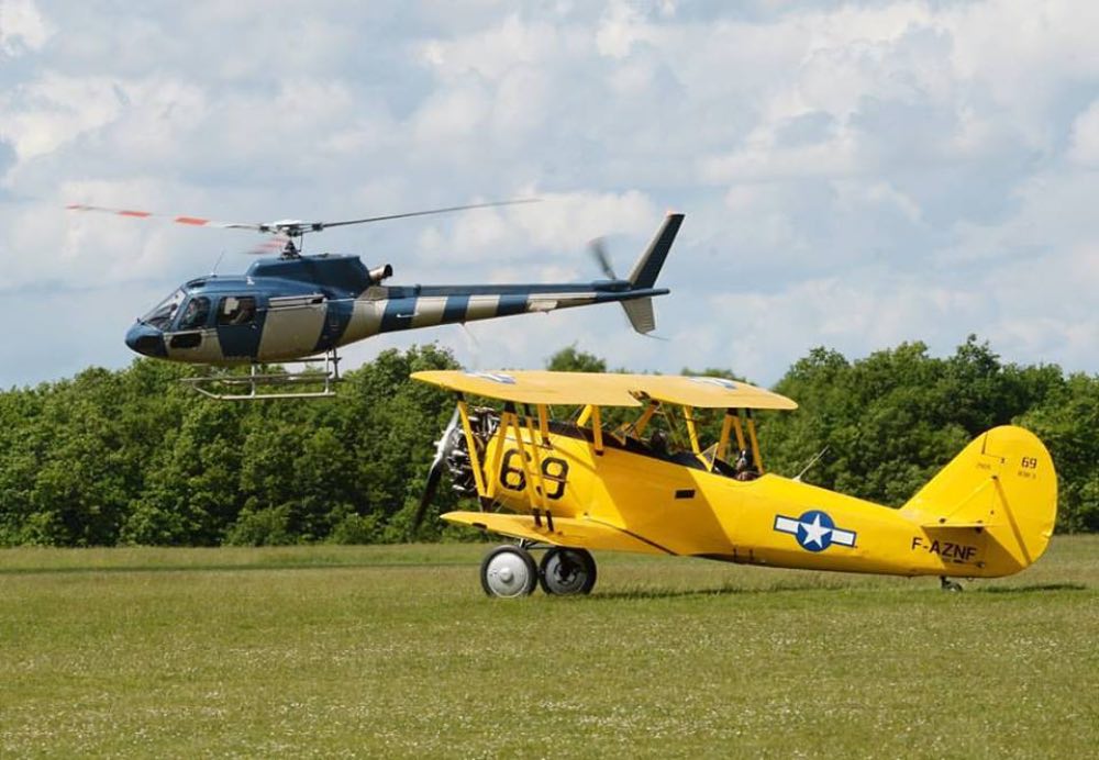 Initiation au pilotage d'un hélicoptère à Cerny dans l'Essonne
