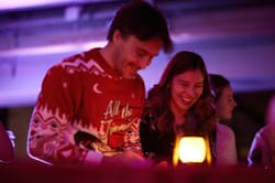 Théâtre immersif dans un casino secret à Paris pour les Team Building