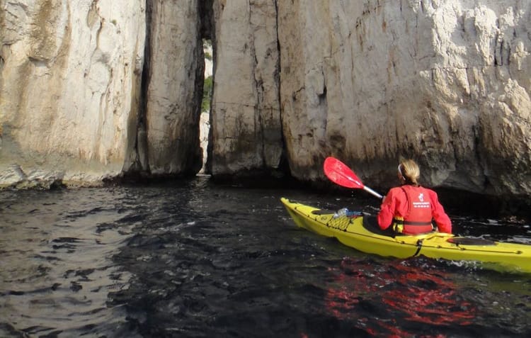 Canoë kayak dans les calanques de Cassis