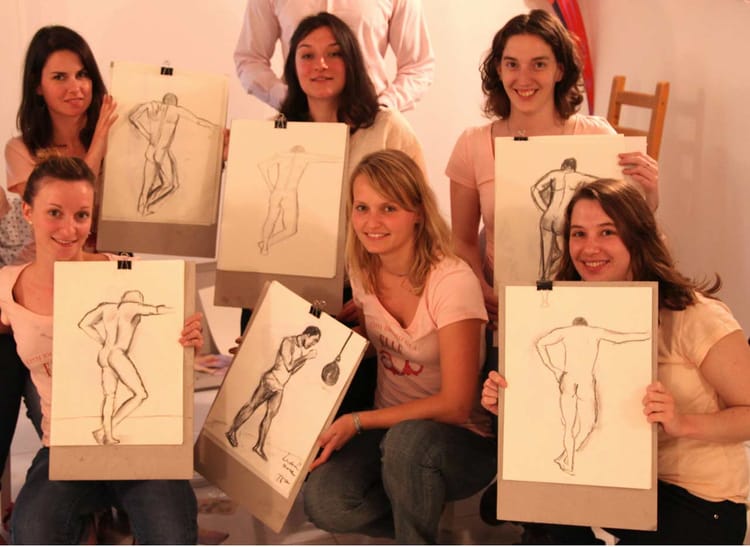 Cours de dessin sur modèle Chippendale pour EVJF à Paris !