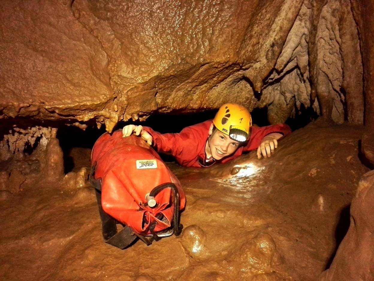 Spéléologie vers les Gorges de l’Ardèche 