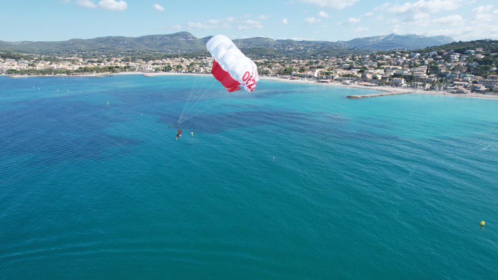 Parachute ascensionnel à Six-Fours - Baie de Sanary
