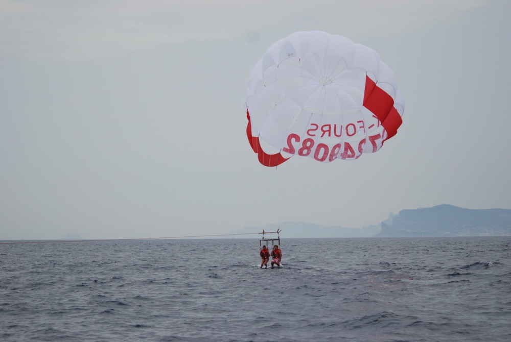 Parachute ascensionnel à Six-Fours - Baie de Sanary