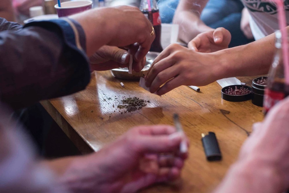 Tournée des coffeeshops à Amsterdam