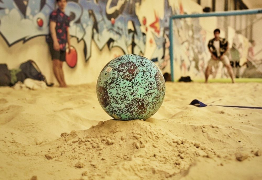 Olympiade sur une plage couverte à Paris - Team Building