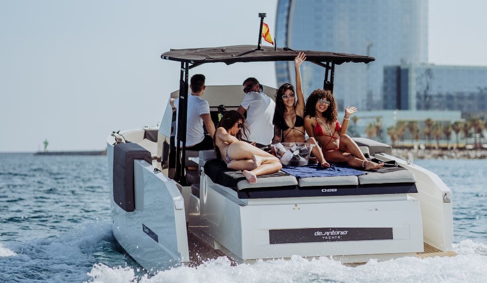 Location bateau à moteur à Barcelone
