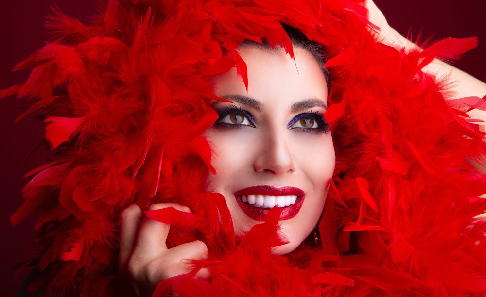 Cours d'effeuillage burlesque pour votre EVJF 