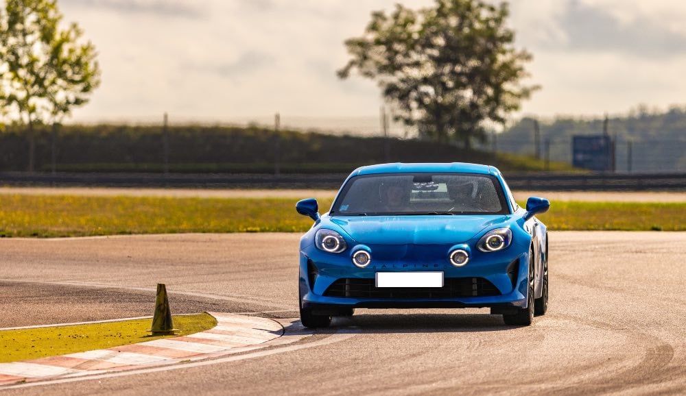 Baptême de pilotage en Alpine A 110 R au Mans