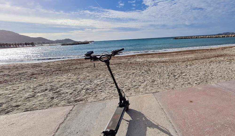 Visite du centre-ville de Marseille en trottinette électrique (avec guide virtuel)