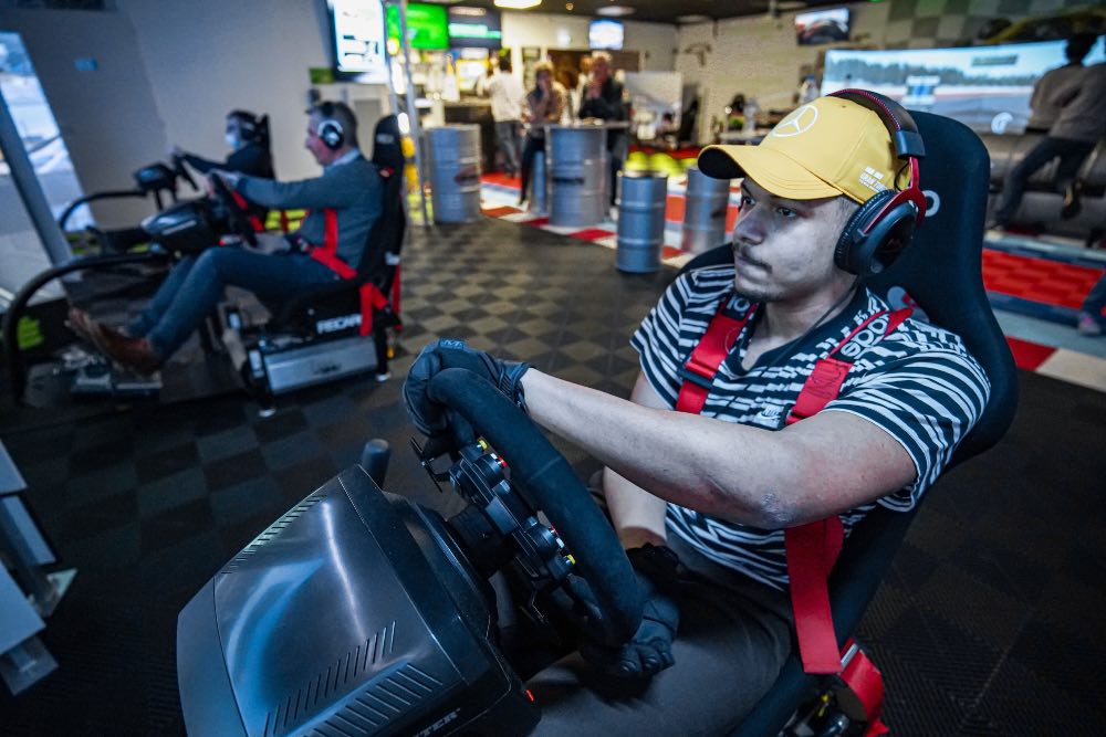 Simulateur de pilotage F1, GT et Rallye près de Caen