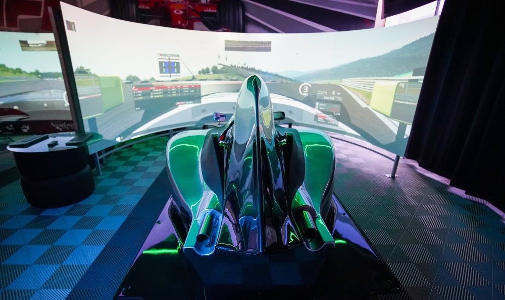 Simulateur de pilotage F1, GT et Rallye près de Caen