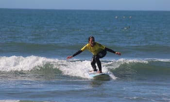 Cours de surf à côté de Porto