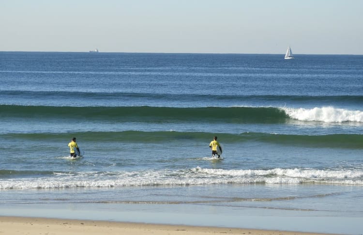 Cours de surf à côté de Porto
