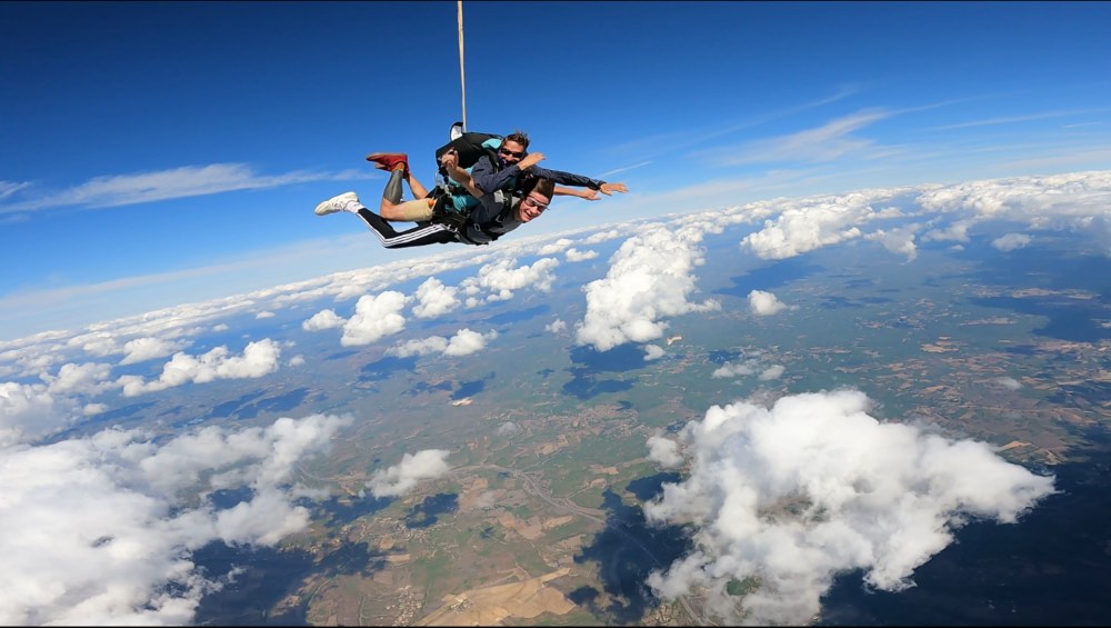 Saut en parachute près de Cahors