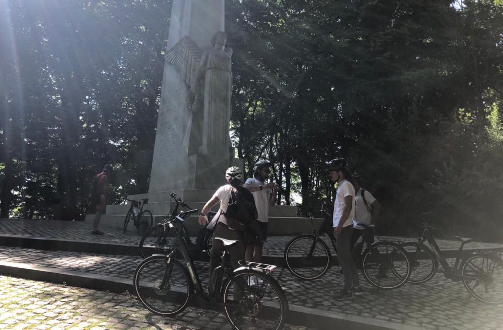 Parcours d'orientation en vélo à assistance électrique à Lille pour un Team Building