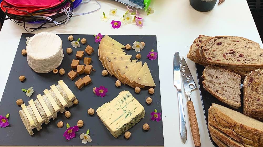 Jeux et Dégustation de fromages + vin (ou bière) à Paris et banlieue