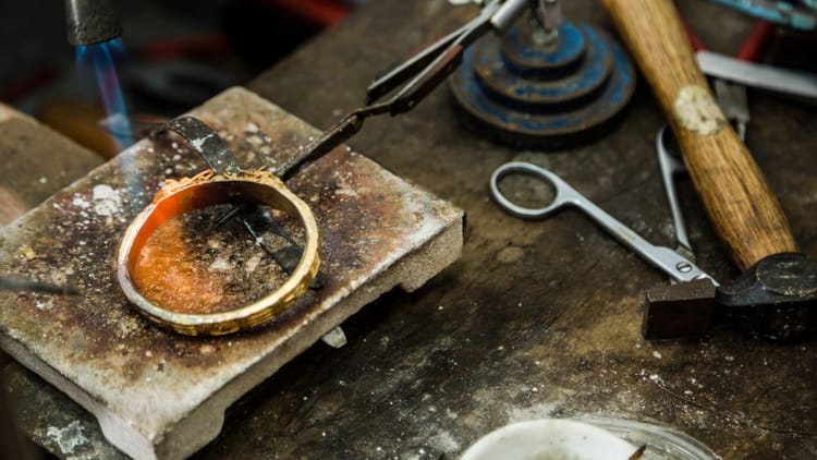 Atelier création de bijoux à Paris - joaillerie et diamant