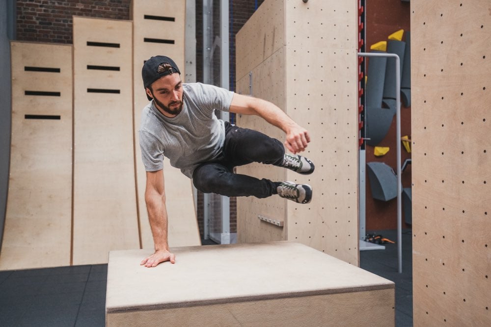 Parcours d'obstacles et activité ninja en intérieur à Pantin
