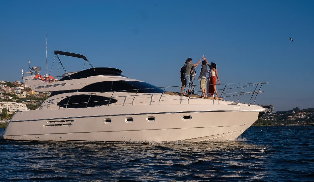 Croisière sur un yacht avec skipper à Porto