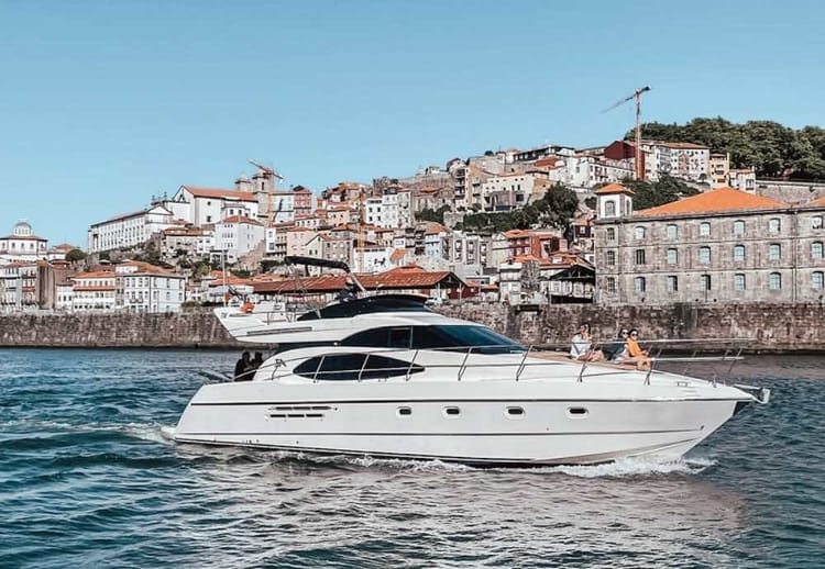 Croisière sur un yacht avec skipper à Porto