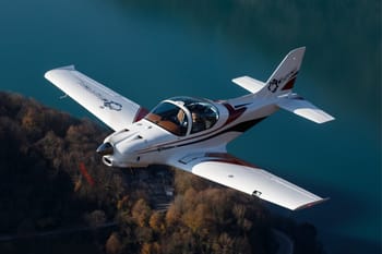 Baptême de l'air en ULM Multiaxes au-dessus de Paris