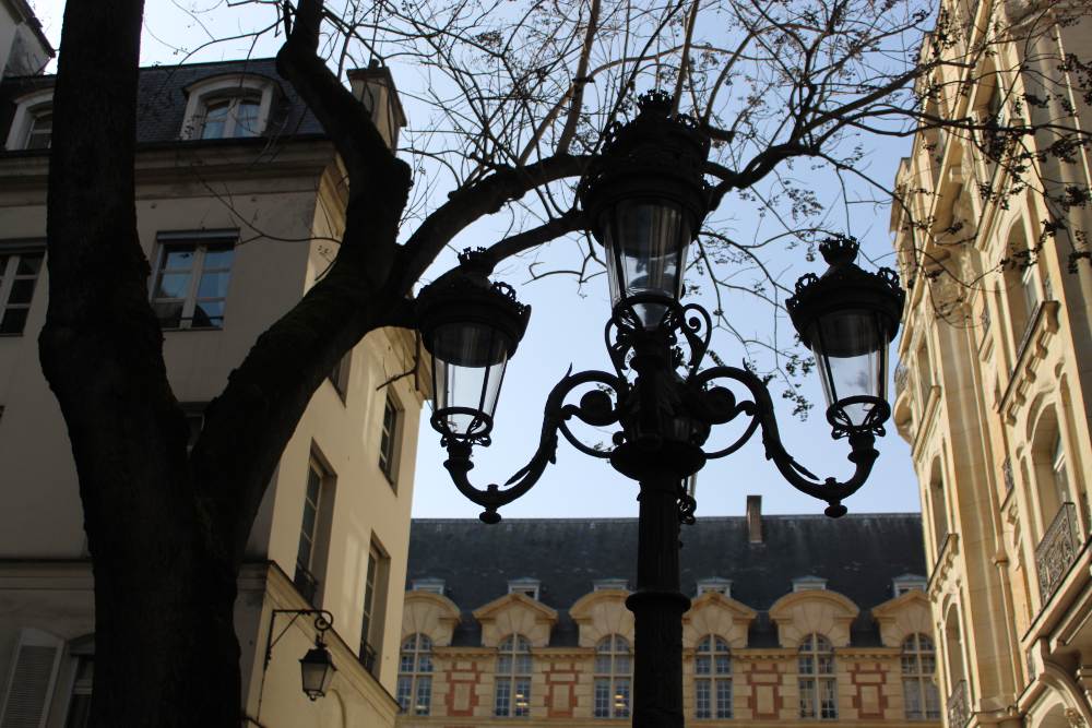 Visite enquête à Saint-Germain-Des-Près à Paris