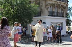 Visite théâtralisée de Montmartre avec 3 comédiens