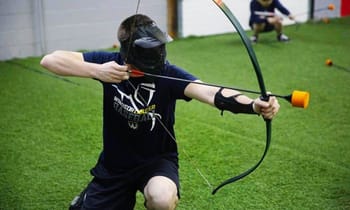 Archery tag près de Nice - Jeu sportif avec arc et flèches