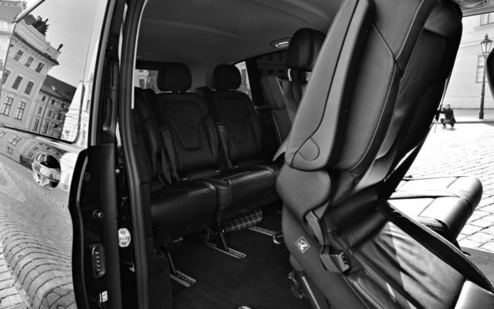 Transfert en mini-bus à Prague - depuis l'aéroport