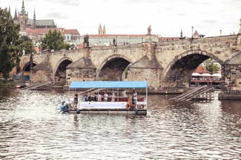 Beer boat à Prague