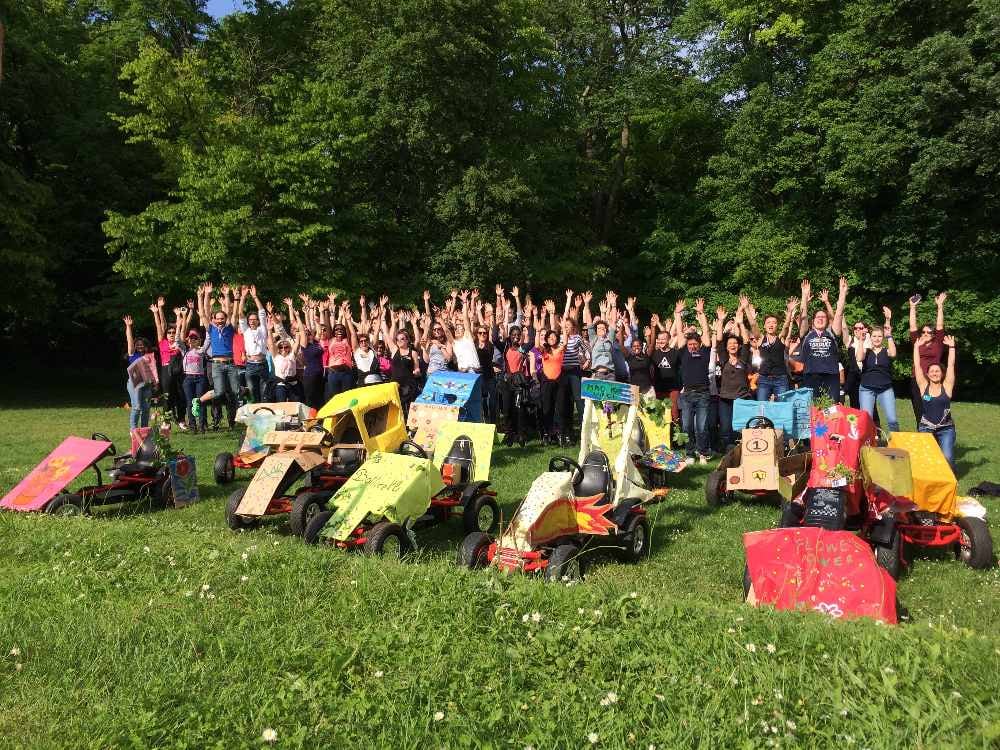 Atelier pour construction de voitures / karts + course -  Team building Paris