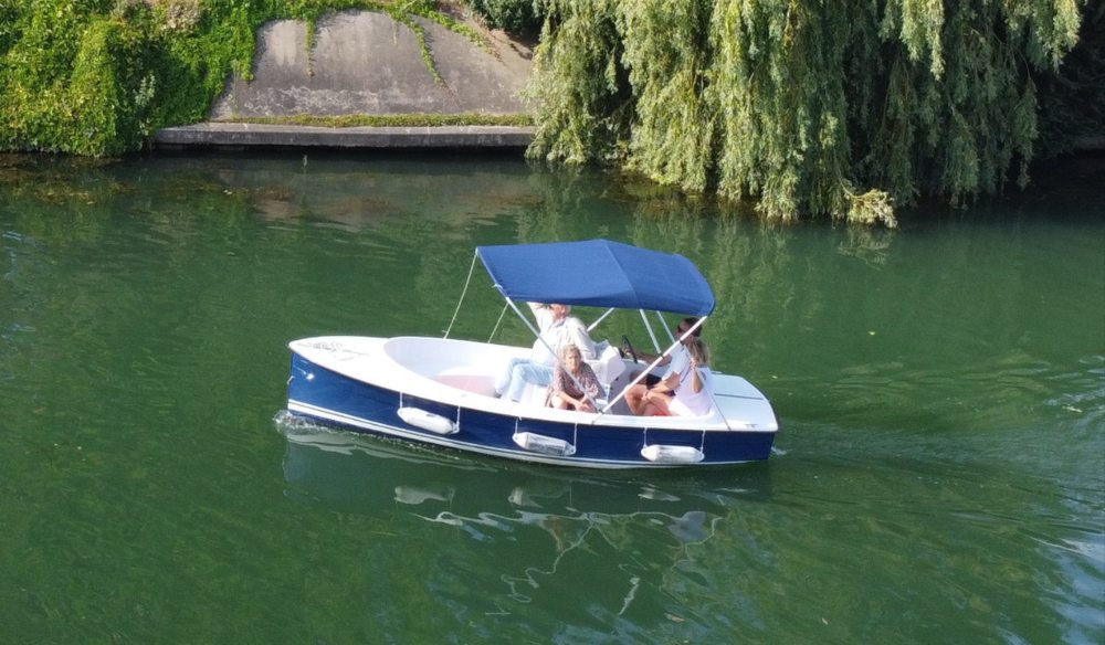 Location de bateaux électriques sans permis à Melun