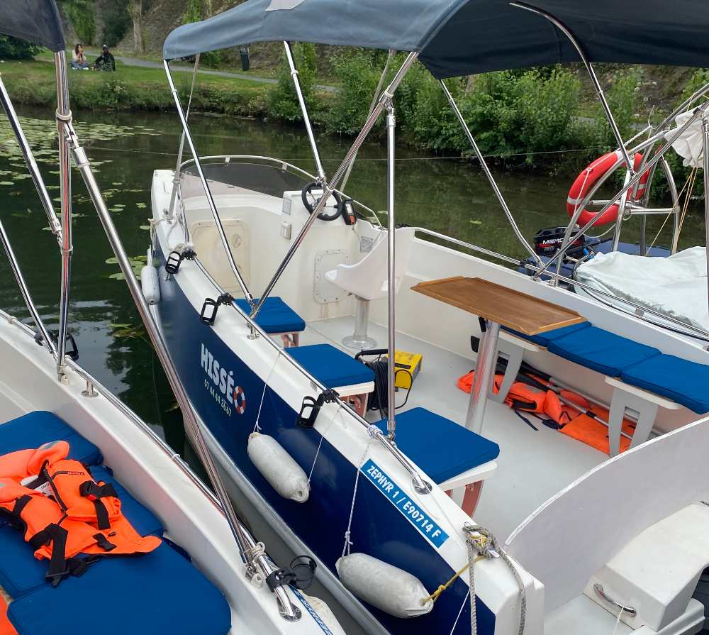 Location de bateaux électriques sans permis à Melun