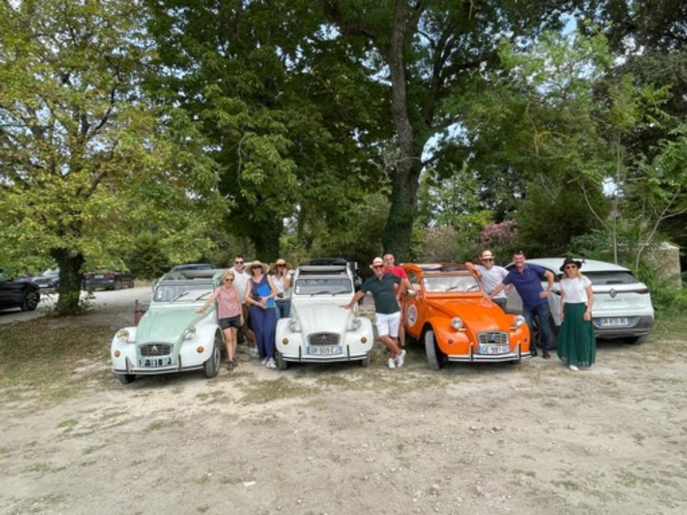 Tour et Visite en 2CV de la Provence 