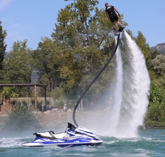Flyboard à Serrières-de-Briord - 45 min de Lyon