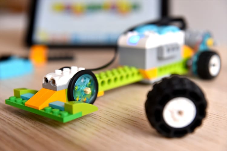 Création de robots Lego à Bordeaux 