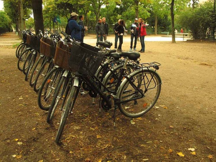 Visite guidée en vélo de Paris et ses monuments - Groupe et Entreprise