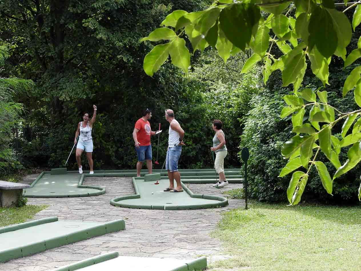Mini golf au Parc de la tête d'or à Lyon 