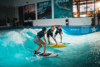 Surf en intérieur à 15 min de Lyon
