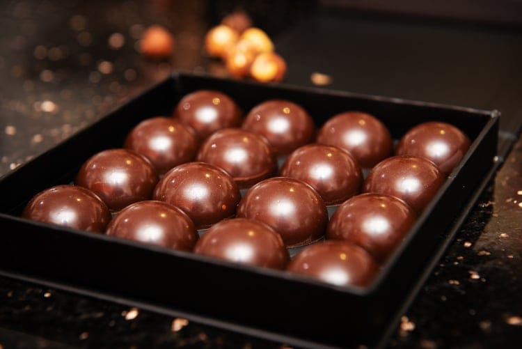 Ateliers collectifs création de chocolat au cœur de Paris 1 - Tuileries