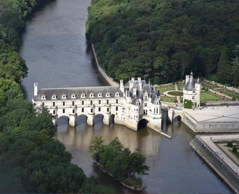 Vol en hélicoptère châteaux de la Loire - Départ de Blois