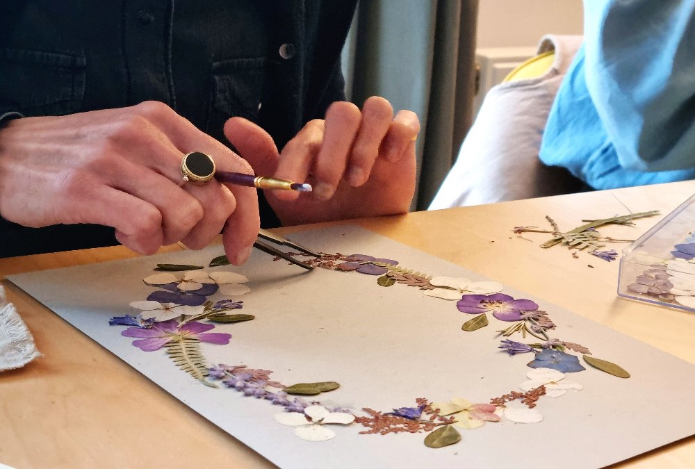 Atelier créatif des fleurs pressées à 10 min de Rennes